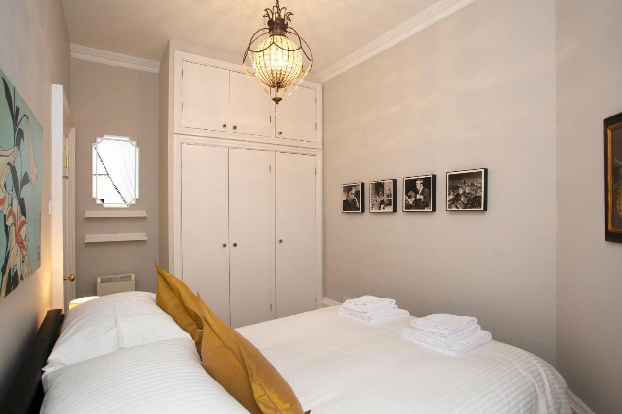 1 Bed Georgian Apartment In Bath City Centre Экстерьер фото